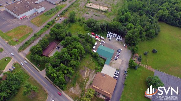 1477 North Road SE, Niles, OH 44446
